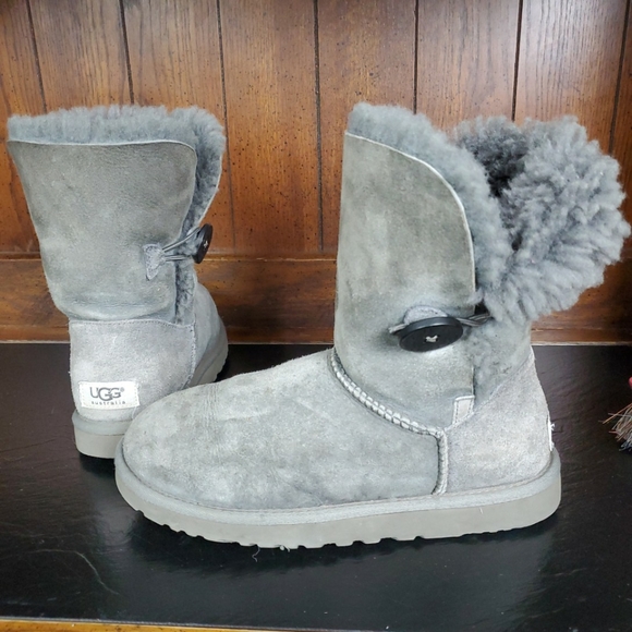 UGG Shoes - UGG AUSTRALIA 5803 BAILEY BUTTON TWINFACE